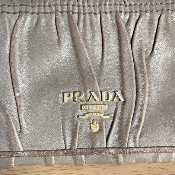 Prada wallet - Picture 3 of 16